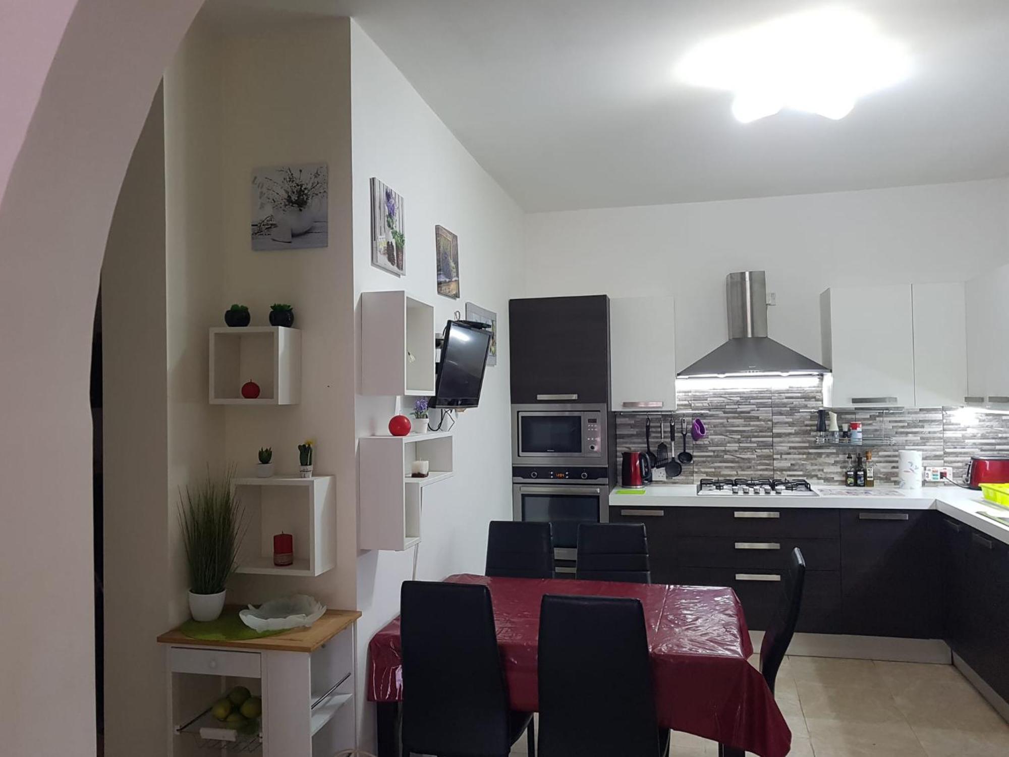 Inessa'S Flat Apartman Pietà Kültér fotó