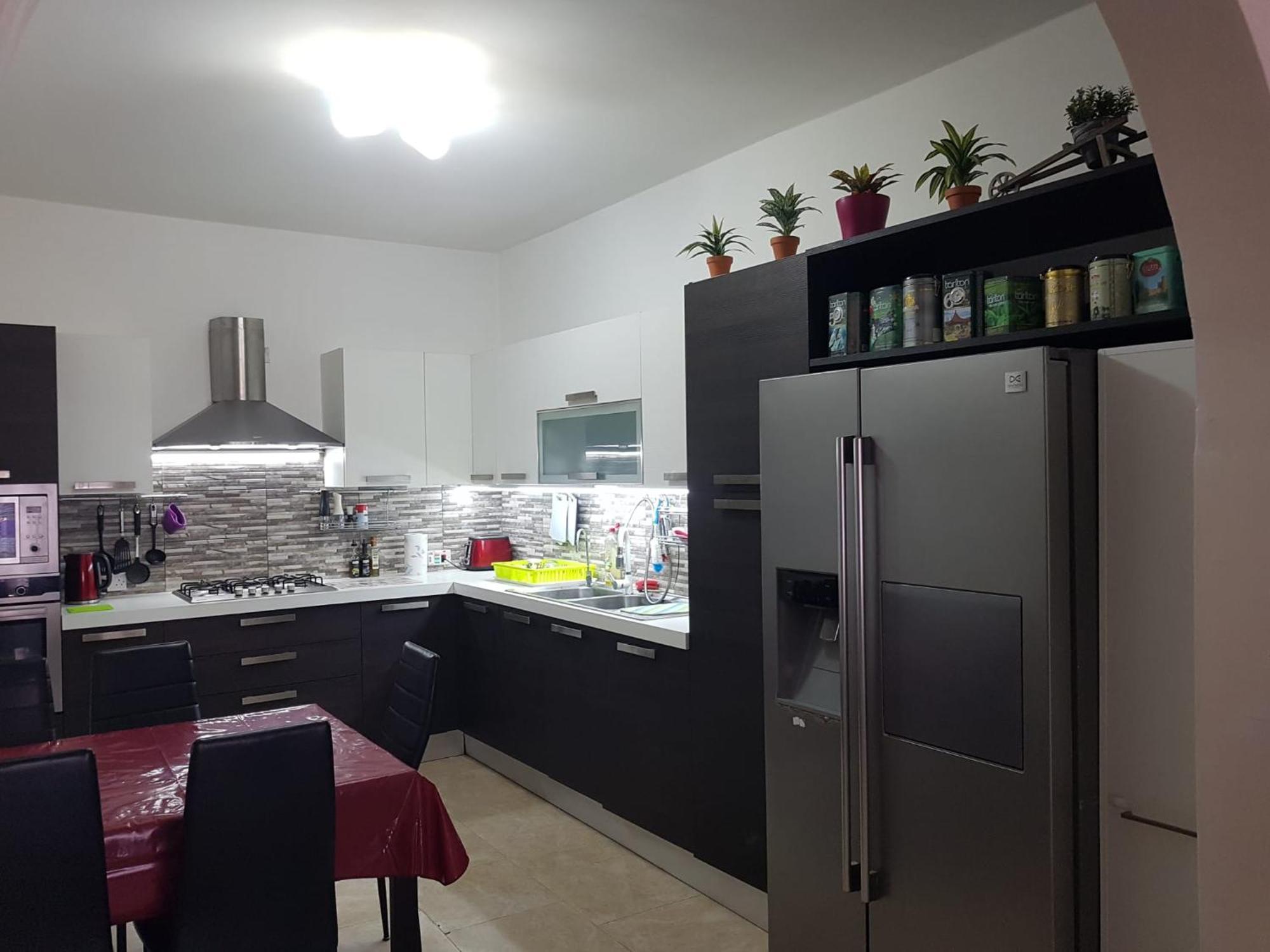 Inessa'S Flat Apartman Pietà Kültér fotó