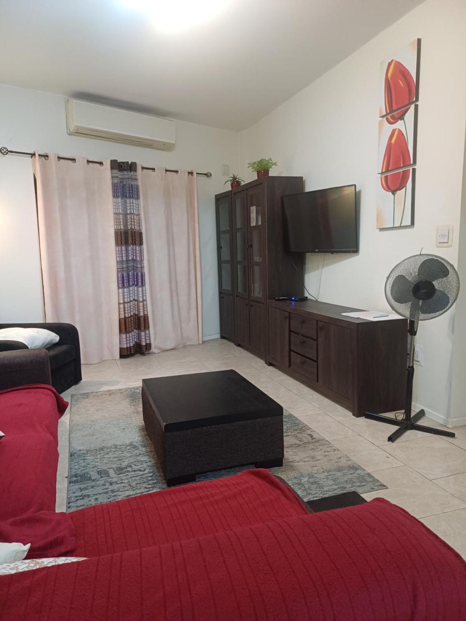 Inessa'S Flat Apartman Pietà Kültér fotó